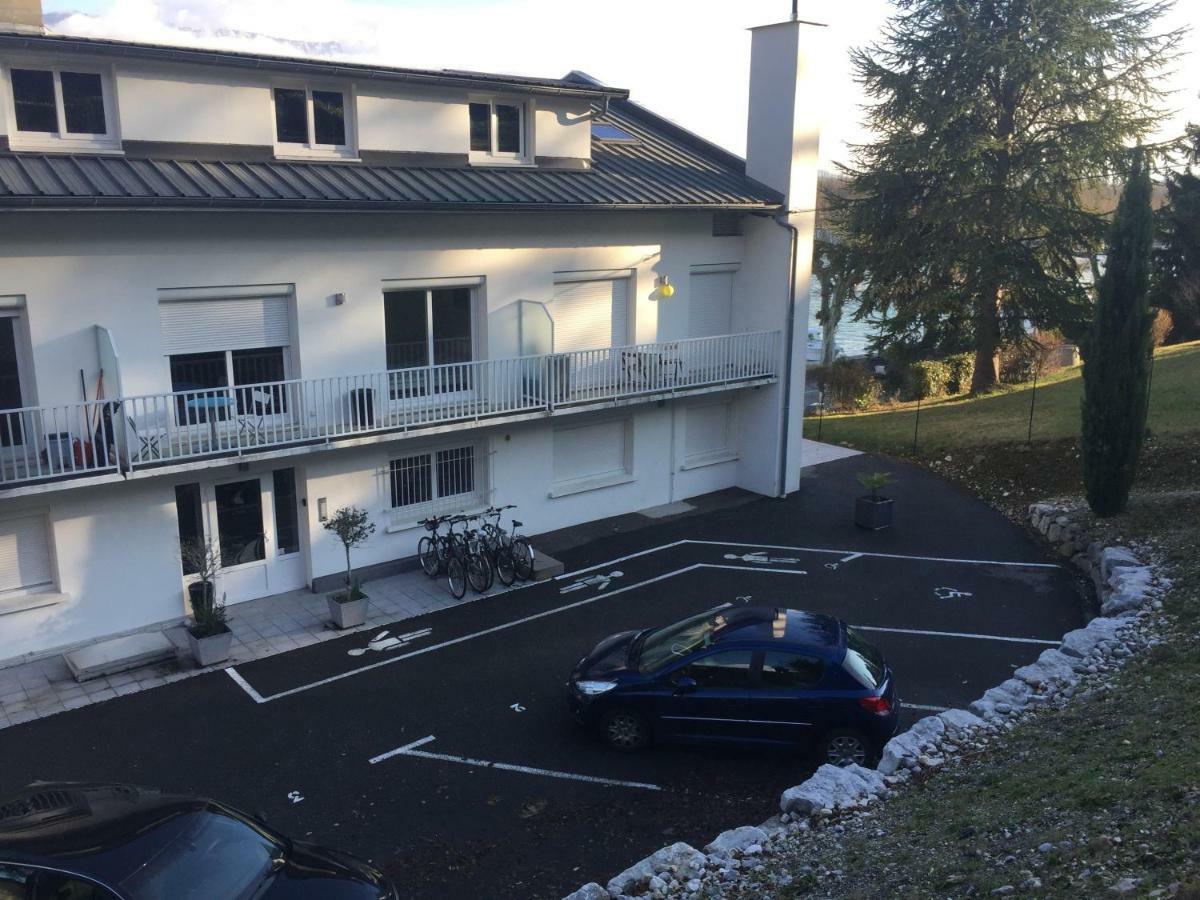 Pause Detente Sur La Port Du Bourget Du Lac Le Bourget-du-Lac Esterno foto